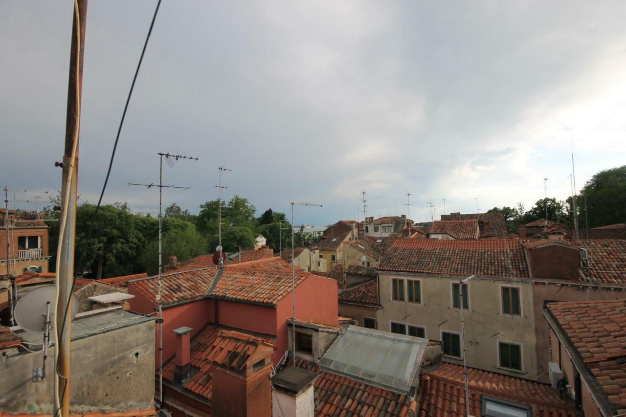 Casagiulietta Apartment Венеция Екстериор снимка